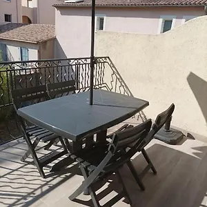  Appartement Meuble Climatise Avec Terrasse